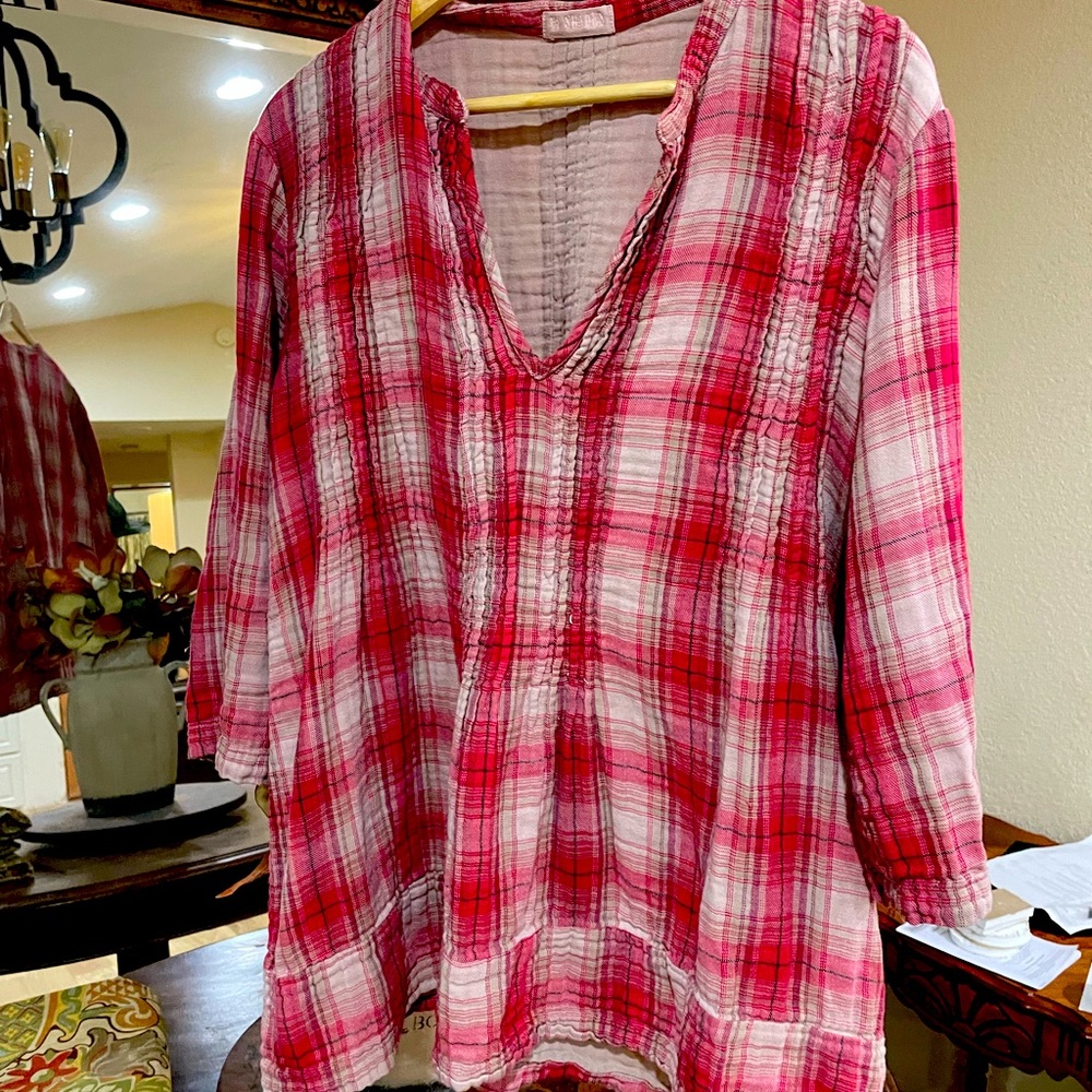 Fabulous flannel tunic, pin tucks relaxed fit.  Measurements in photos
